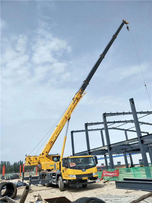 宁海县超高层建筑钢结构吊装案例